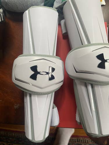 under armour revenant box guards