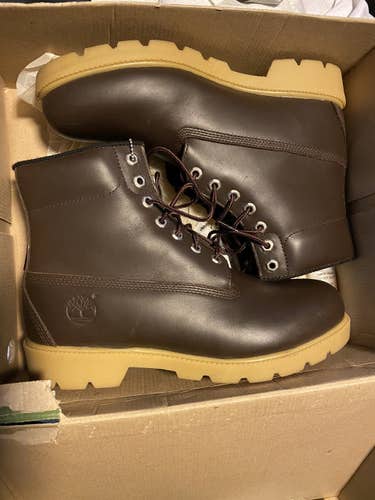 Brown Men's Size 9.5 (Women's 10.5) Timberland Boots