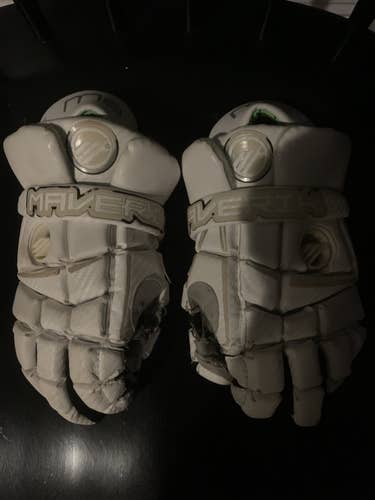 Used Maverik M3 Gloves
