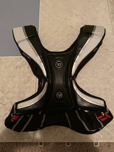 New Medium Warrior Rabil Ultralyte Shoulder Pads