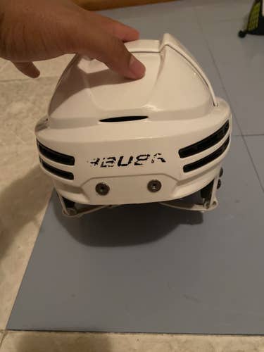 Bauer Re-AKT 75 helmet