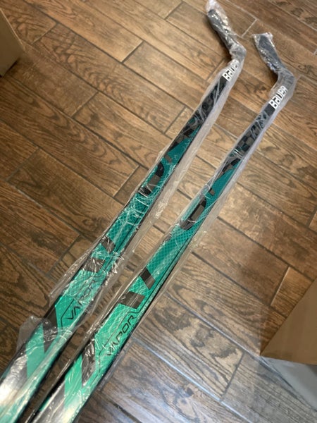 2 Pack Bauer P90T 87 Flex Green 69” Pro Stock Vapor FlyLite Hockey Stick