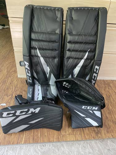 Black Senior 31" Regular Extreme flex 4.9 Goalie Full Set