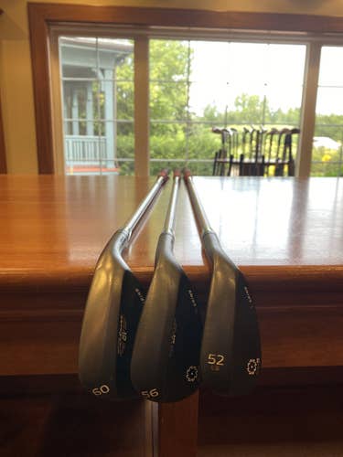 Men's Right Handed Stiff Flex Graphite/Steel Shaft BV SM5 Wedge
