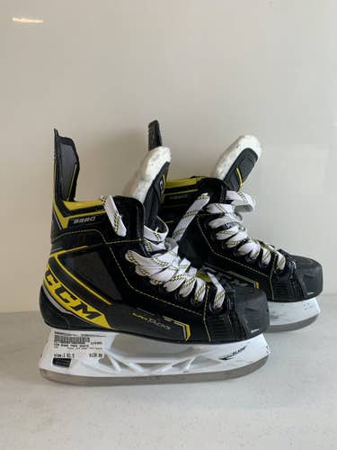 Used Ccm 9380 Tack Skate Junior 03.5 Ice Skates Ice Hockey Skates