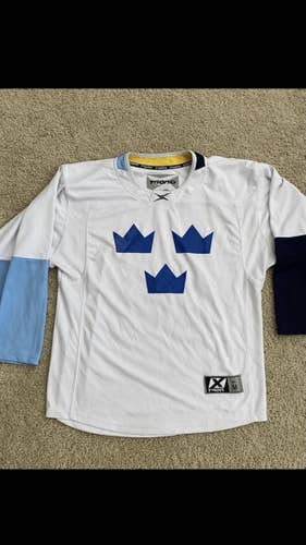 Three crowns hockey Jersey - #27 Large