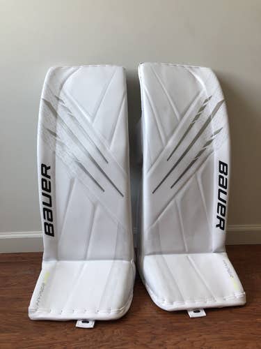 New Bauer Vapor HyperLite Pro Senior Goalie Leg Pads