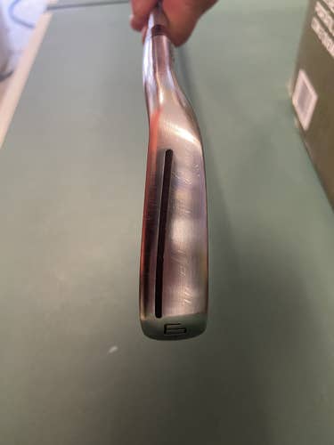 Men's 4 iron Stiff Flex Steel Shaft P790