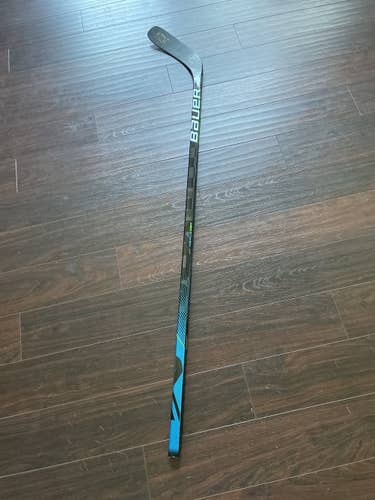 Used Junior Bauer Left Hand Nexus Geo Hockey Stick