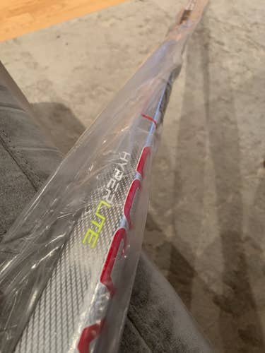 HYPERLITE New Bauer Vapor Right P92 Rare Flex 70 Hyperlite Hockey Stick