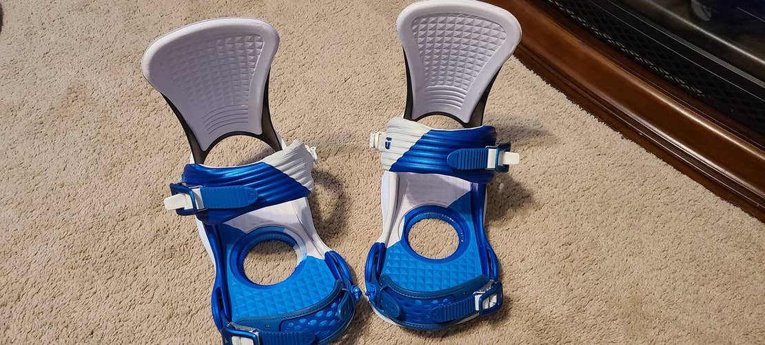 Used Large Union Ultra Snowboard Bindings