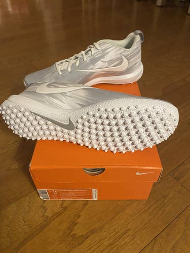 Nike Vapor Varsity Low Turf Lax cleats, New, Size 12.5 (Women's 14) - 9923492-102