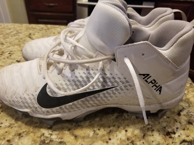 Adult Used Size 12 (Women's 13) Nike