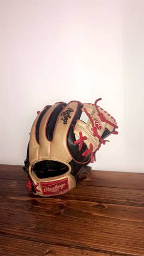 Red High School/College Infield 11.5" Heart of the Hide Baseball Glove
