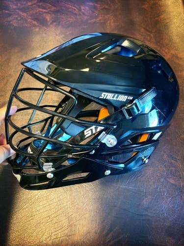 STX Stallion 650 Lacrosse Helmet Size Small EXCELLENT CONDITION