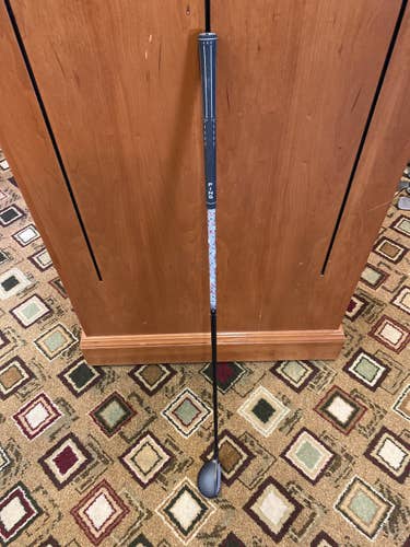 Used Right Handed Stiff Flex 2H G25 Hybrid