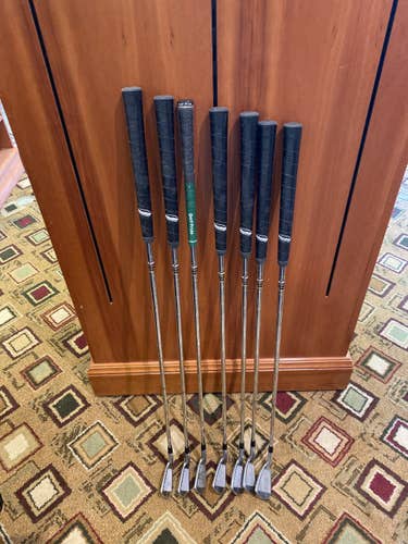 Men's Right Handed Stiff Flex Steel Shaft AP2 714 Forged Iron Set