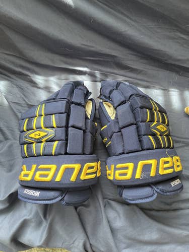 University Of Michigan Used Bauer 14" Pro Stock Nexus 1000 Gloves