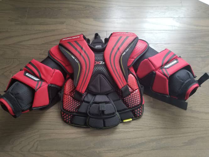 Junior Used Medium Bauer Vapor X2.9 Goalie Chest Protector