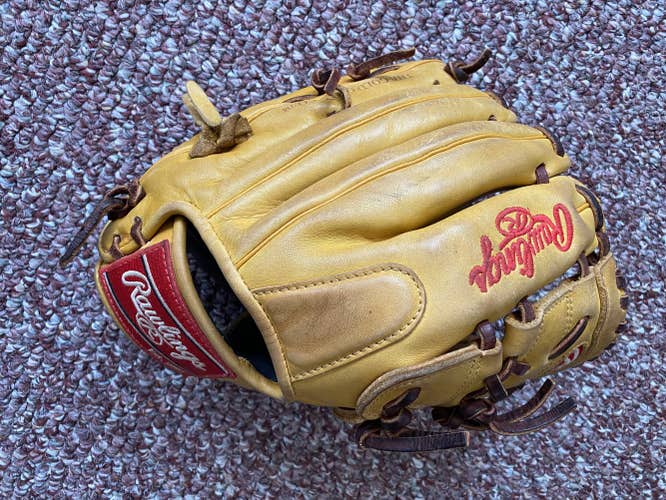 Yellow Used High School/College Rawlings Right Hand Throw Infield Gamer Baseball Glove 11.75"
