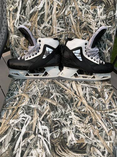 Used True Regular Width Pro Stock Size 9 Custom Pro Hockey Goalie Skates