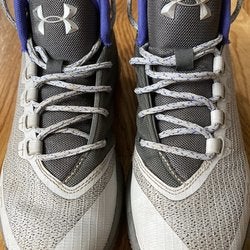 Gray Used Men's Size 6.0 (Women's 7.0) Under Armour Shoes