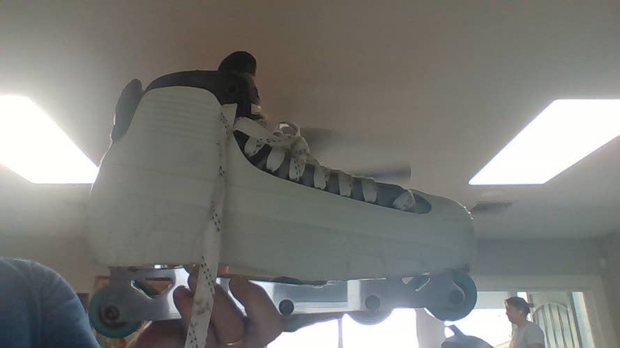 Senior Used Bauer Inline Skates Regular Width Size 11