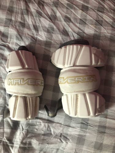 Used Medium Maverik Max Arm Pads