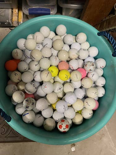 100 Assorted Golf Balls
