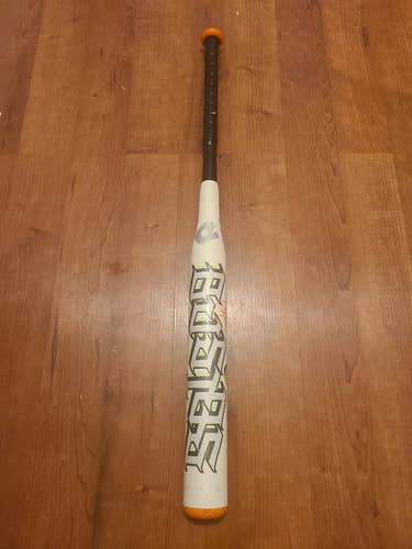 White Used DeMarini Hybrid Bustos Bat (-13) 18 oz 32"