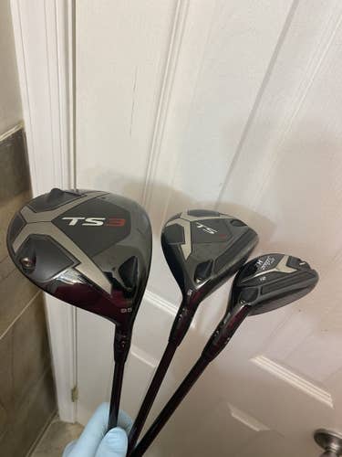 Titleist TS3 9.5*Driver & TS3 3 FairwayWood 15*, Hybrid H818 H2 21* Stiff Flex Right Handed