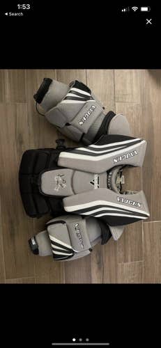Senior Small Vaughn Goalie Chest Protector