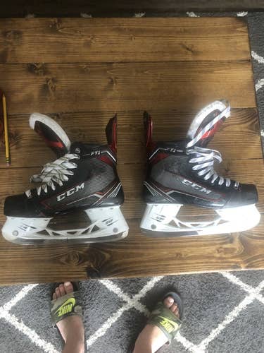 Senior CCM Extra Wide Width Size 6 JetSpeed FT1 Hockey Skates