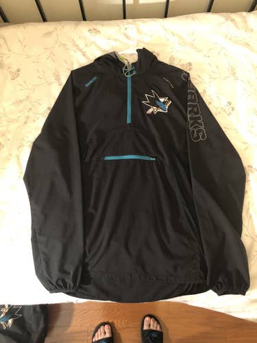 New Player Issue San Jose Sharks Medium Locker Room Warm Up Jacket