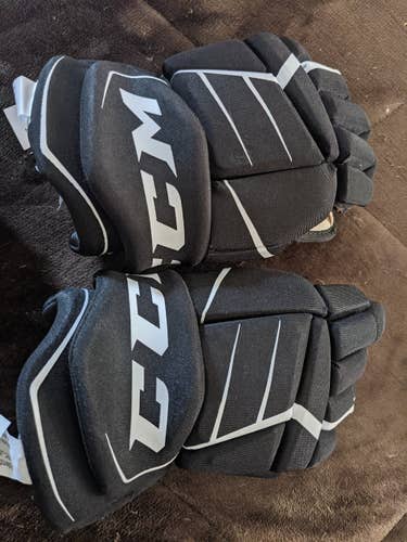 Black Slightly Used Senior CCM JetSpeed FT350 Gloves 14"