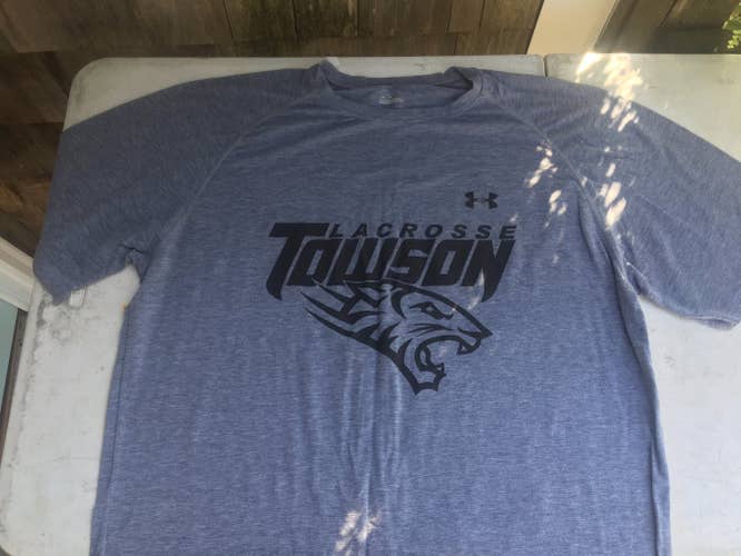 Gray Used Men's Adult XL Under Armour Shirt