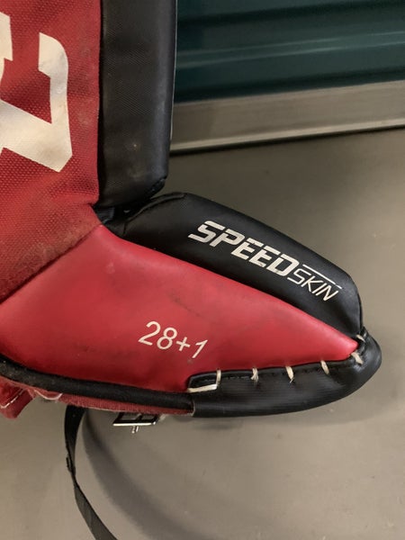 Black Junior 28" CCM Goalie Leg Pads
