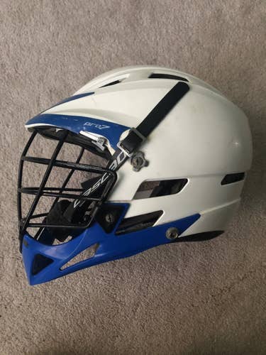 White Used Cascade Pro-7 Helmet