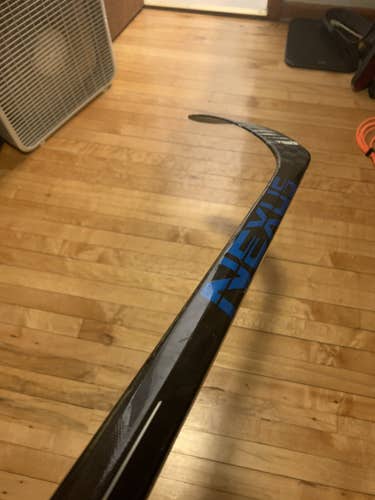 Intermediate Right Handed P92 55 Flex Nexus 3N Pro Hockey Stick