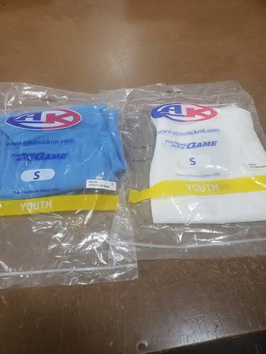 Youth New Small Other Socks