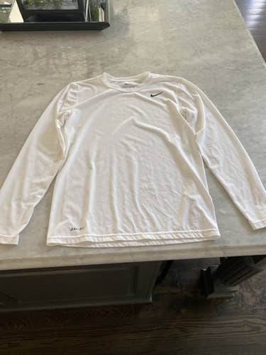 Men’s nike dri-fit long sleeve shirt NEW (Men’s Small) $15 or best offer