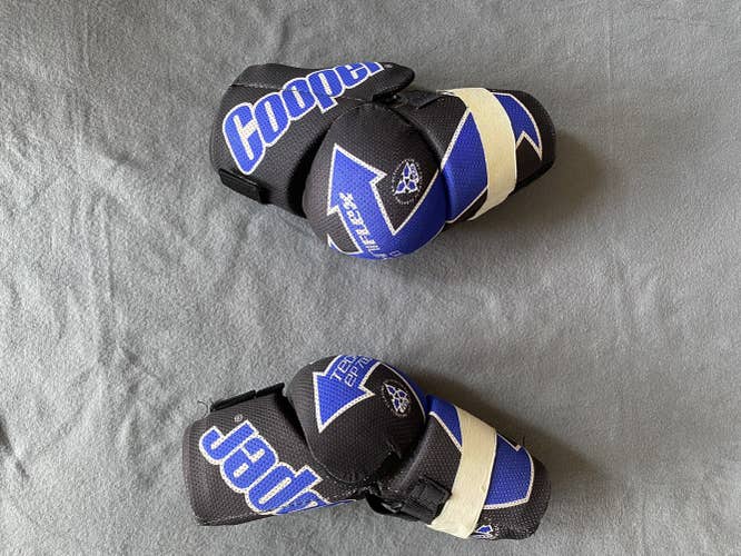 *Vintage* Cooper TechniFlex EP700 Elbow Pads