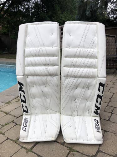 Ccm extreme flex 4 leg pads