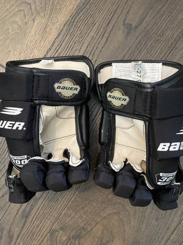 Bauer 11’ Impact hockey glove