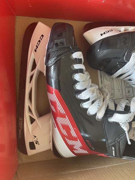 Senior Used CCM JetSpeed FT4 Pro Hockey Skates Regular Width Size 9