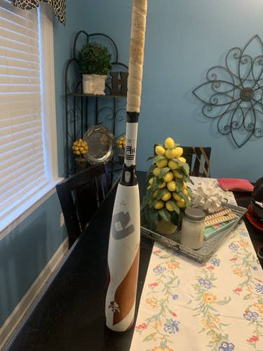Used Kid Pitch (9YO-13YO) USSSA Certified 2018 DeMarini Composite CF Zen Bat (-10) 29"