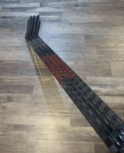 (2-pack) New Pro Stock CCM RH JetSpeed FT3 Pro 85 Flex P88