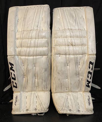 White Senior 31" CCM  Extreme Flex 860 Goalie Leg Pads