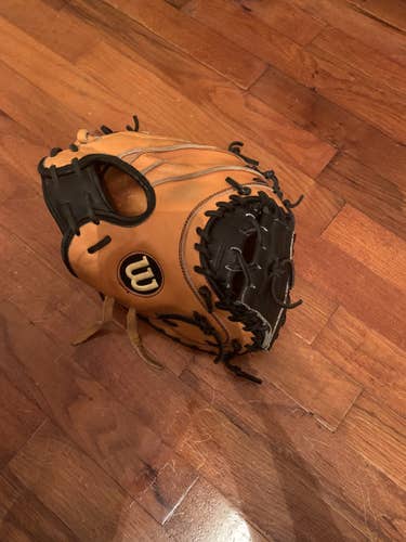 Wilson pudge a2000 catchers mitt 32.5
