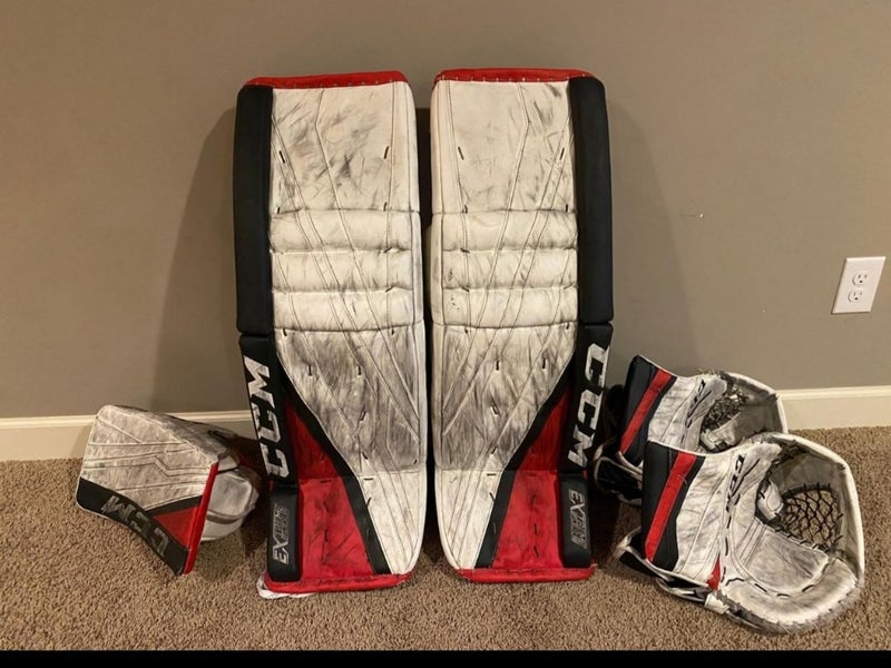 Used 34" CCM Extreme Flex III Goalie Full Set Pro Stock 2 Catchers